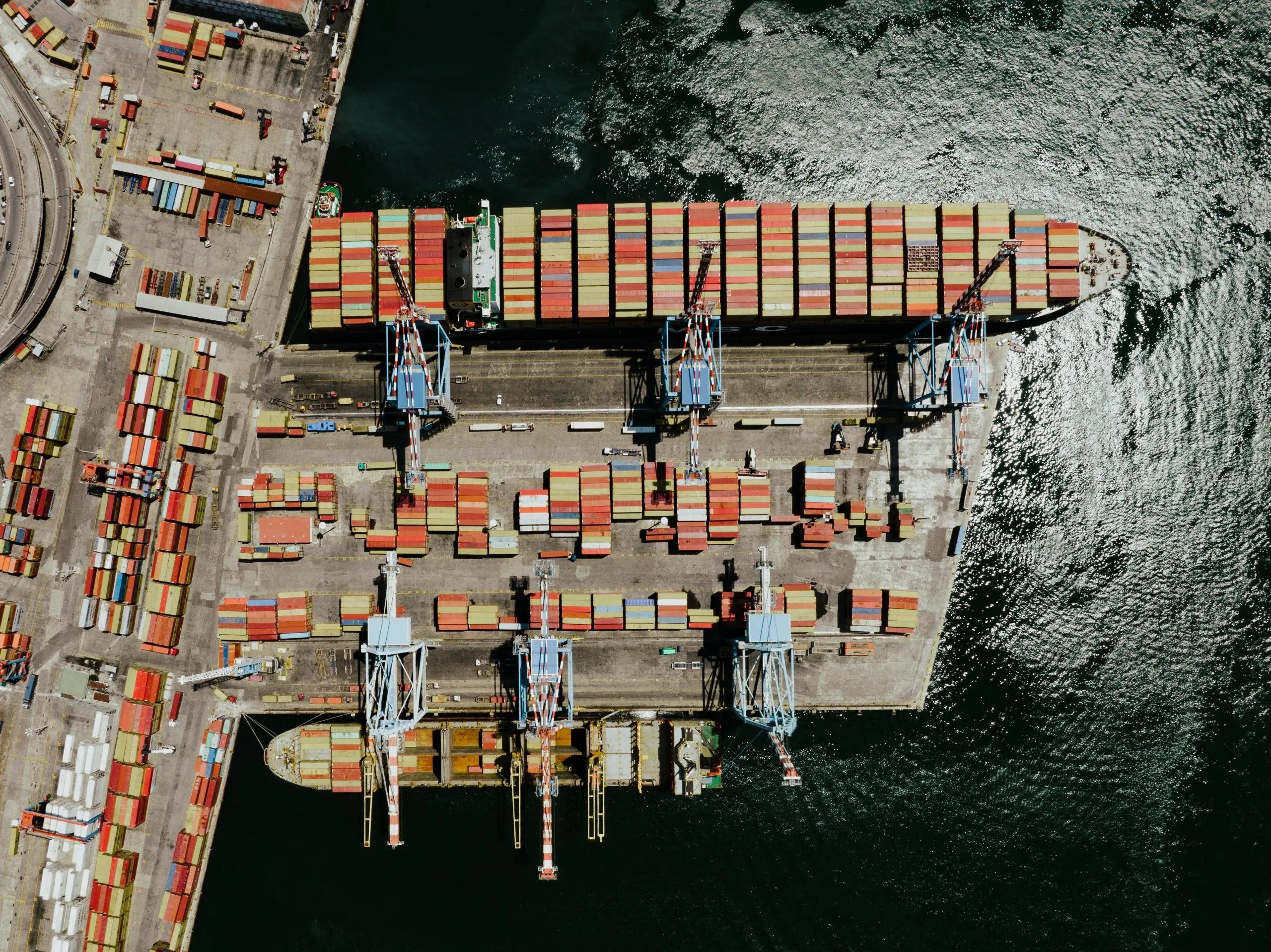 How Reefer Containers Help Maintain Freshness During Long-Distance Fruit Transport